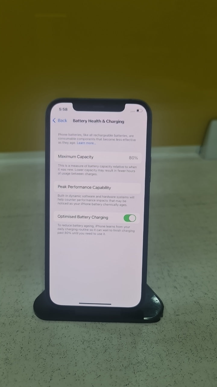 Apple iPhone 12 (4 GB/64 GB) battery_health photo